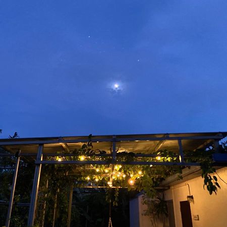 Hacobune Tinyhouse Onna Bagian luar foto