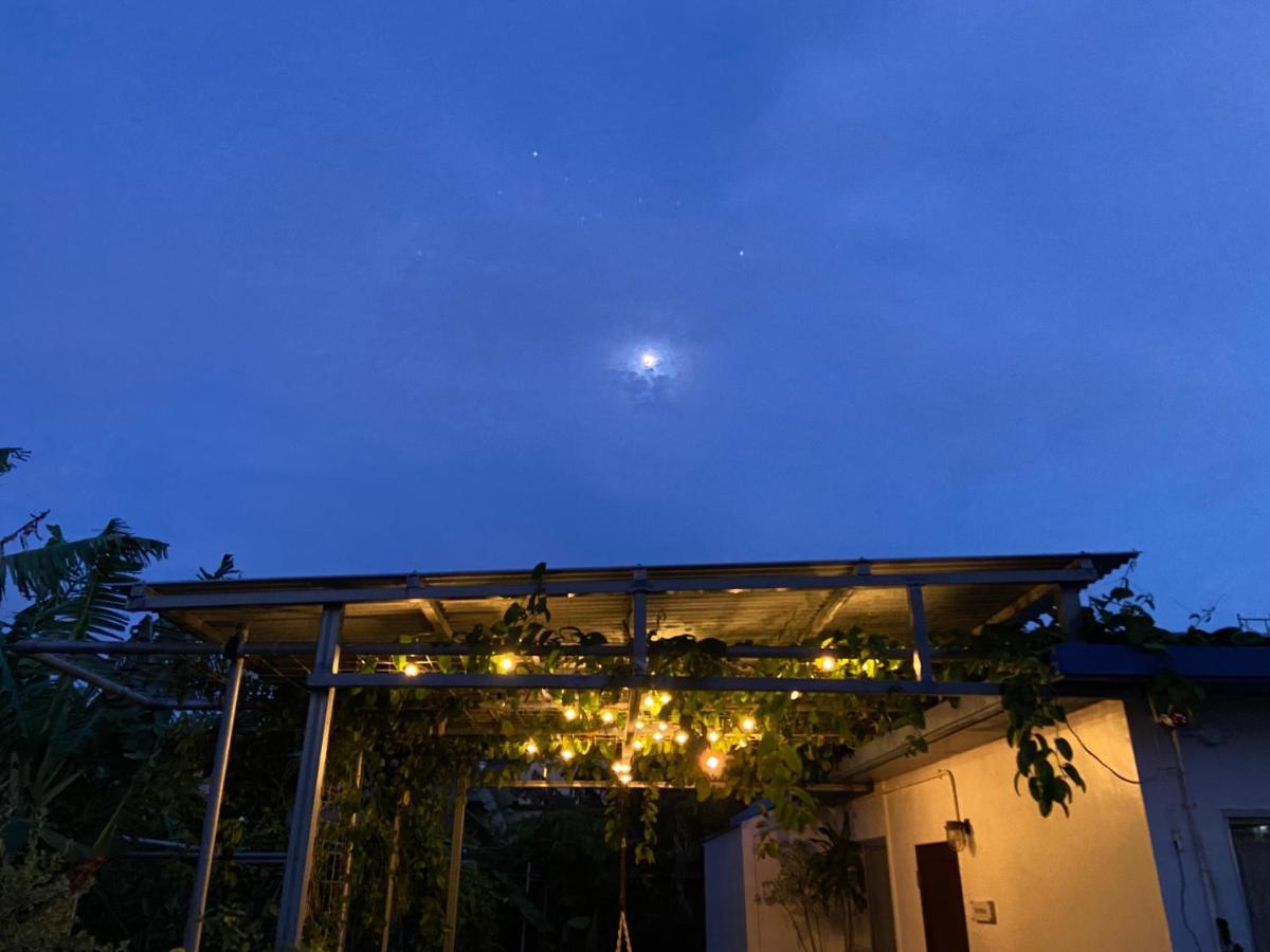 Hacobune Tinyhouse Onna Bagian luar foto